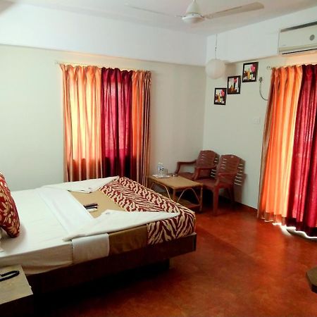 Hotel Viva Baga Exterior photo